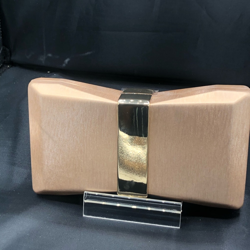 Clutch purse